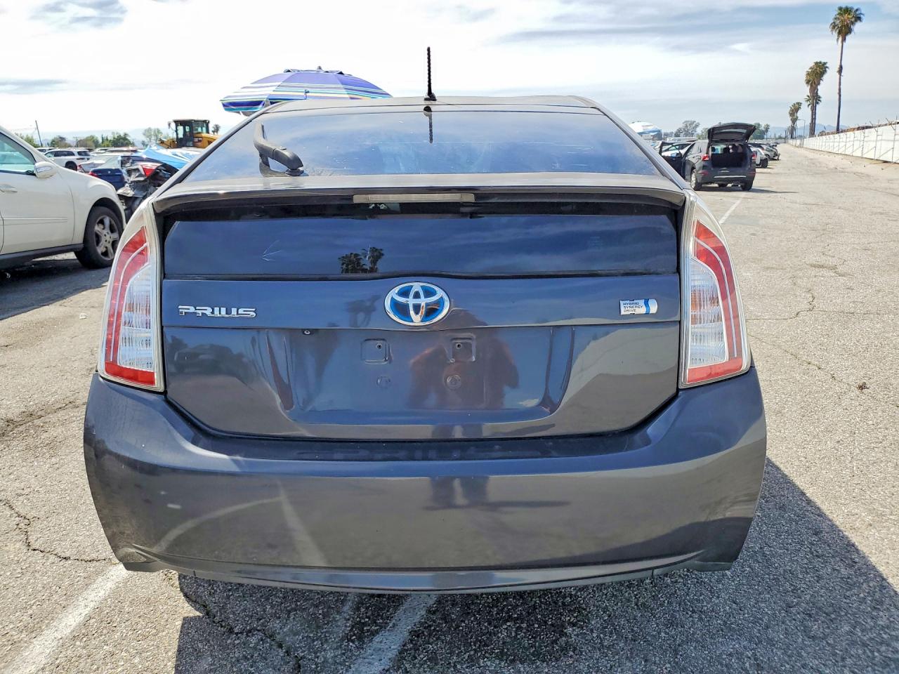 2015 TOYOTA PRIUS TWO photo 11