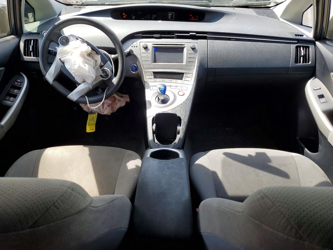 2015 TOYOTA PRIUS TWO photo 15