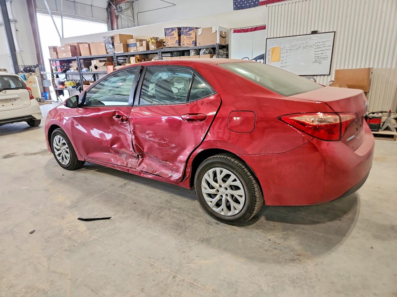 2018 TOYOTA COROLLA L photo 3