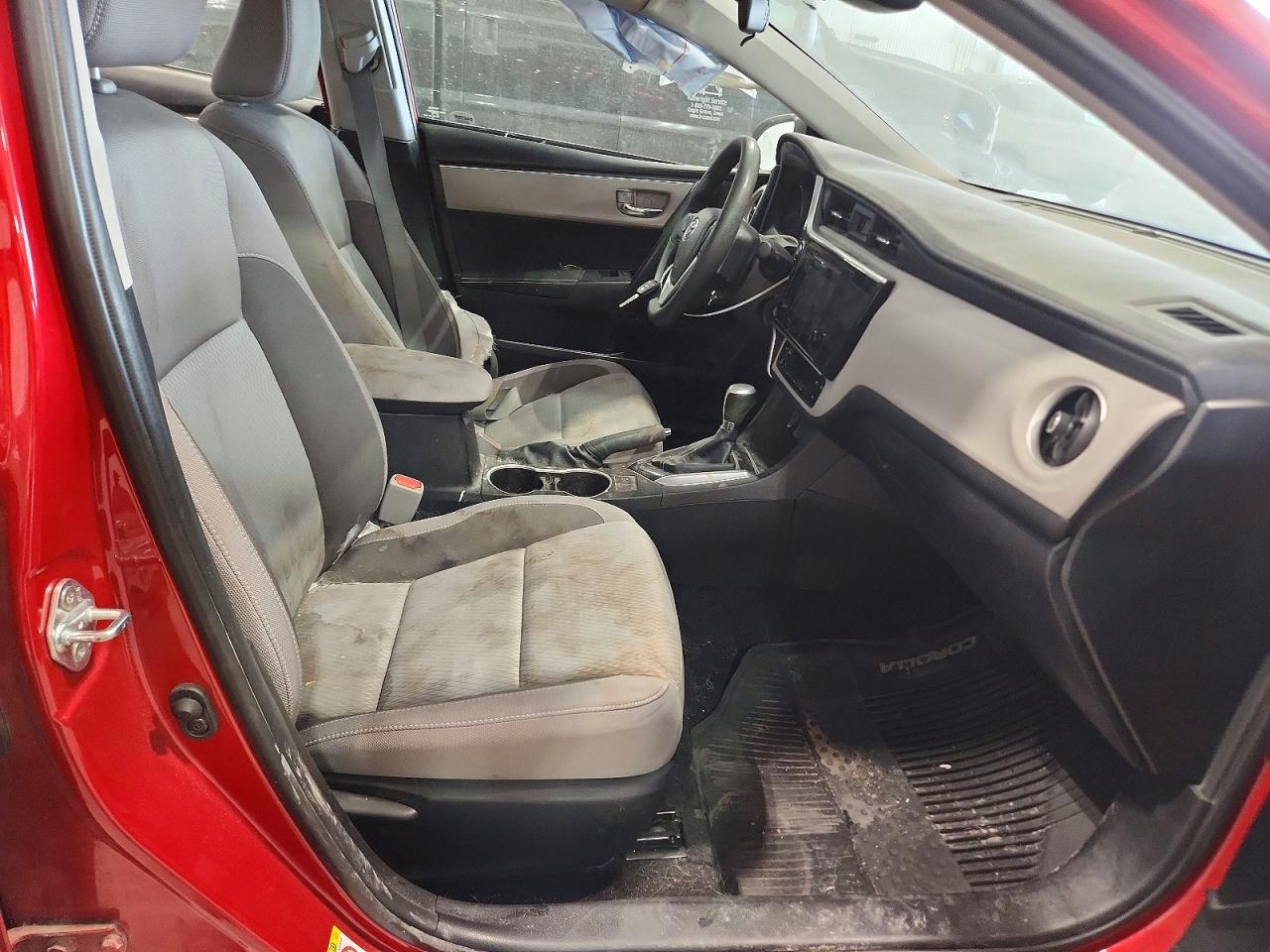 2018 TOYOTA COROLLA L photo 13