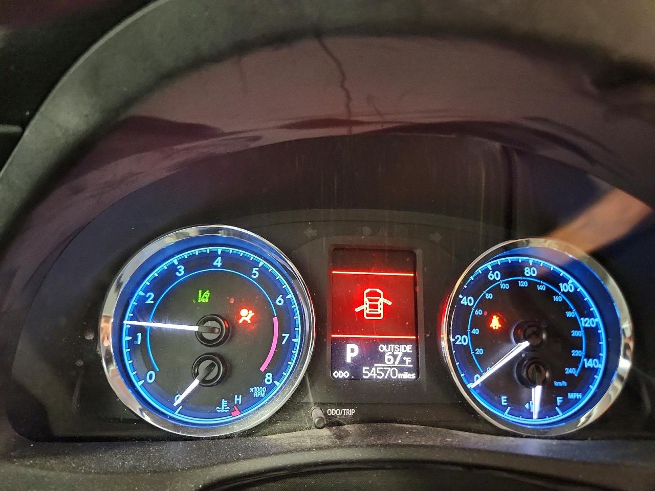 2018 TOYOTA COROLLA L photo 17