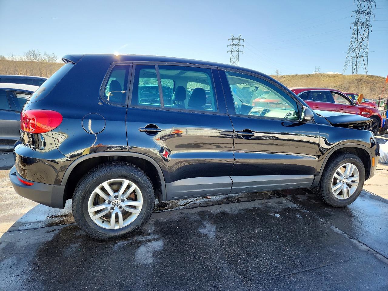 2013 VOLKSWAGEN TIGUAN S photo 7