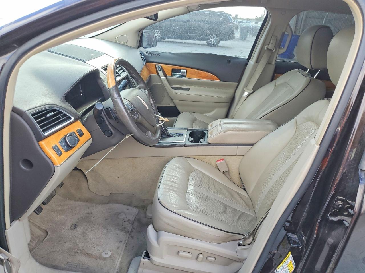 2013 LINCOLN TOWNHOUSE MKX photo 13