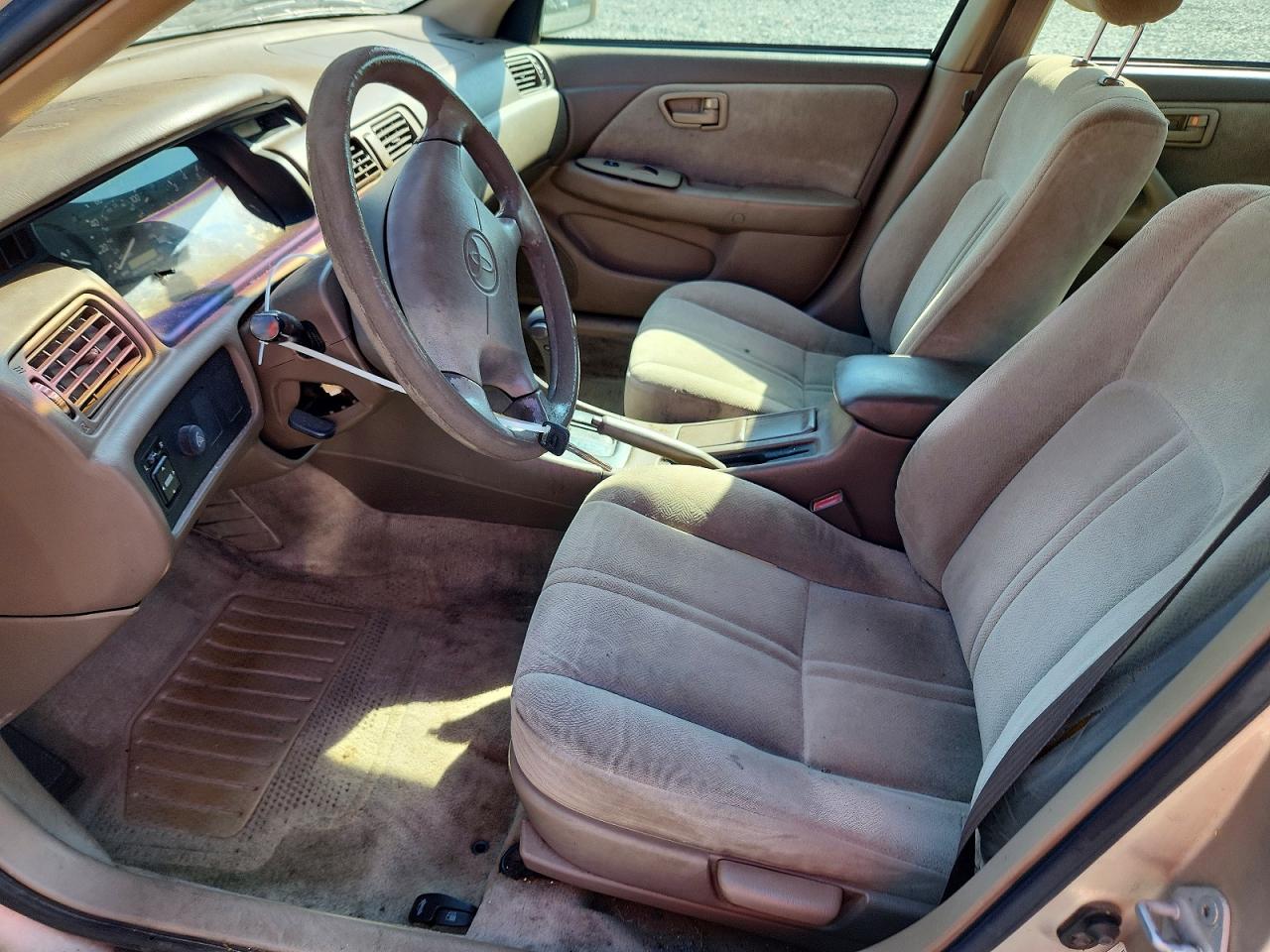 1999 TOYOTA CAMRY CE photo 7