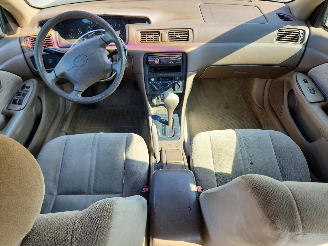 1999 TOYOTA CAMRY CE photo 8