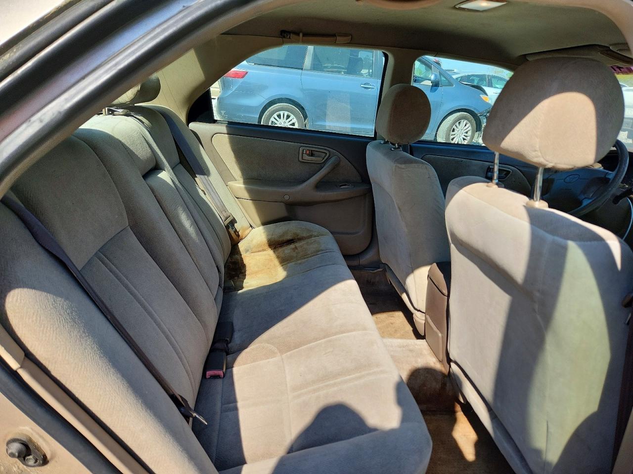 1999 TOYOTA CAMRY CE photo 10