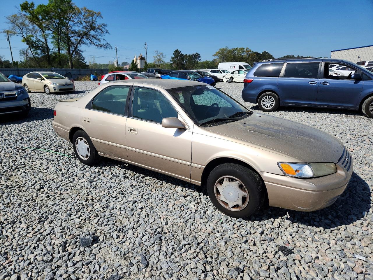1999 TOYOTA CAMRY CE photo 4