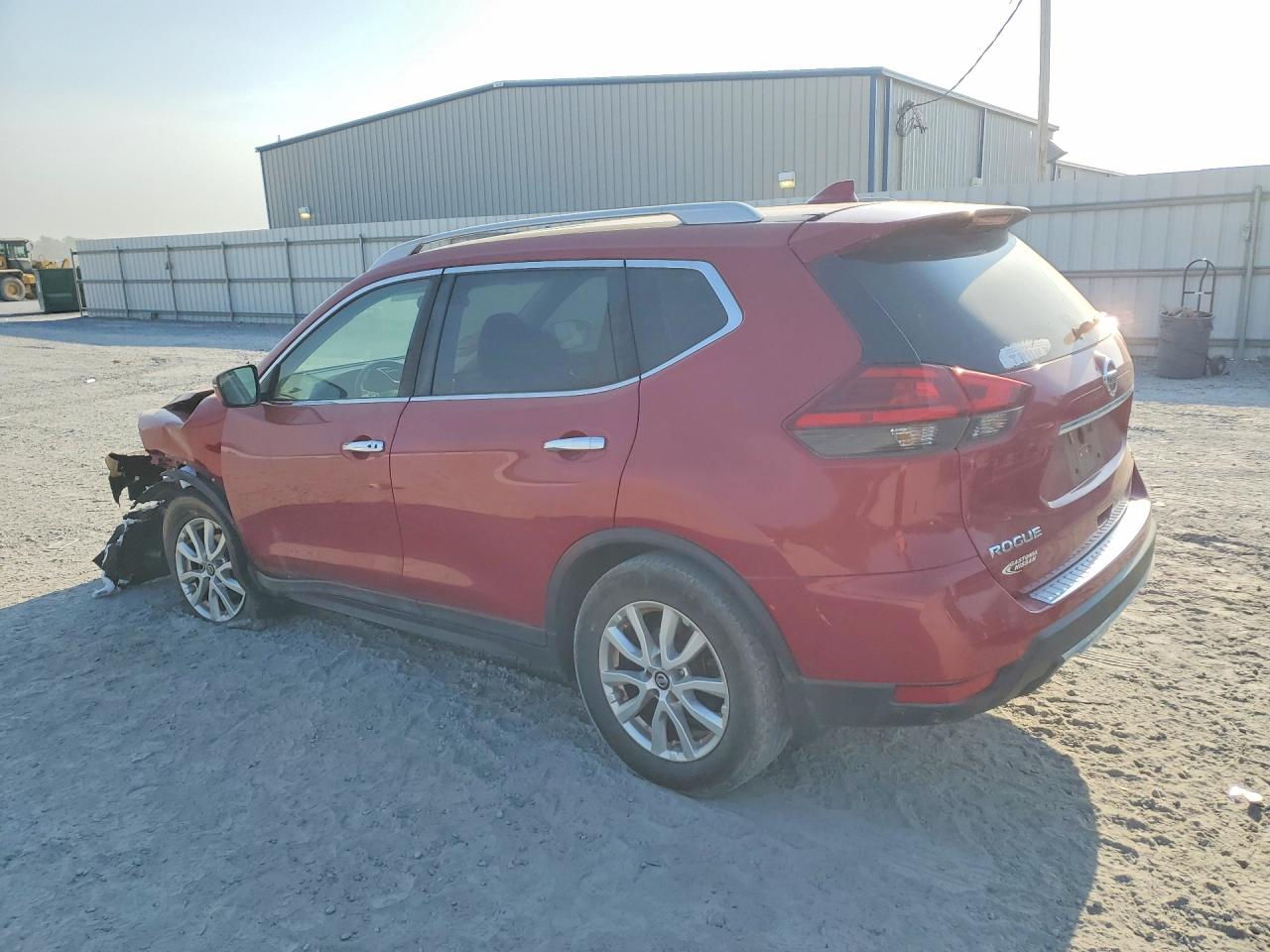 2017 NISSAN ROGUE SV photo 2