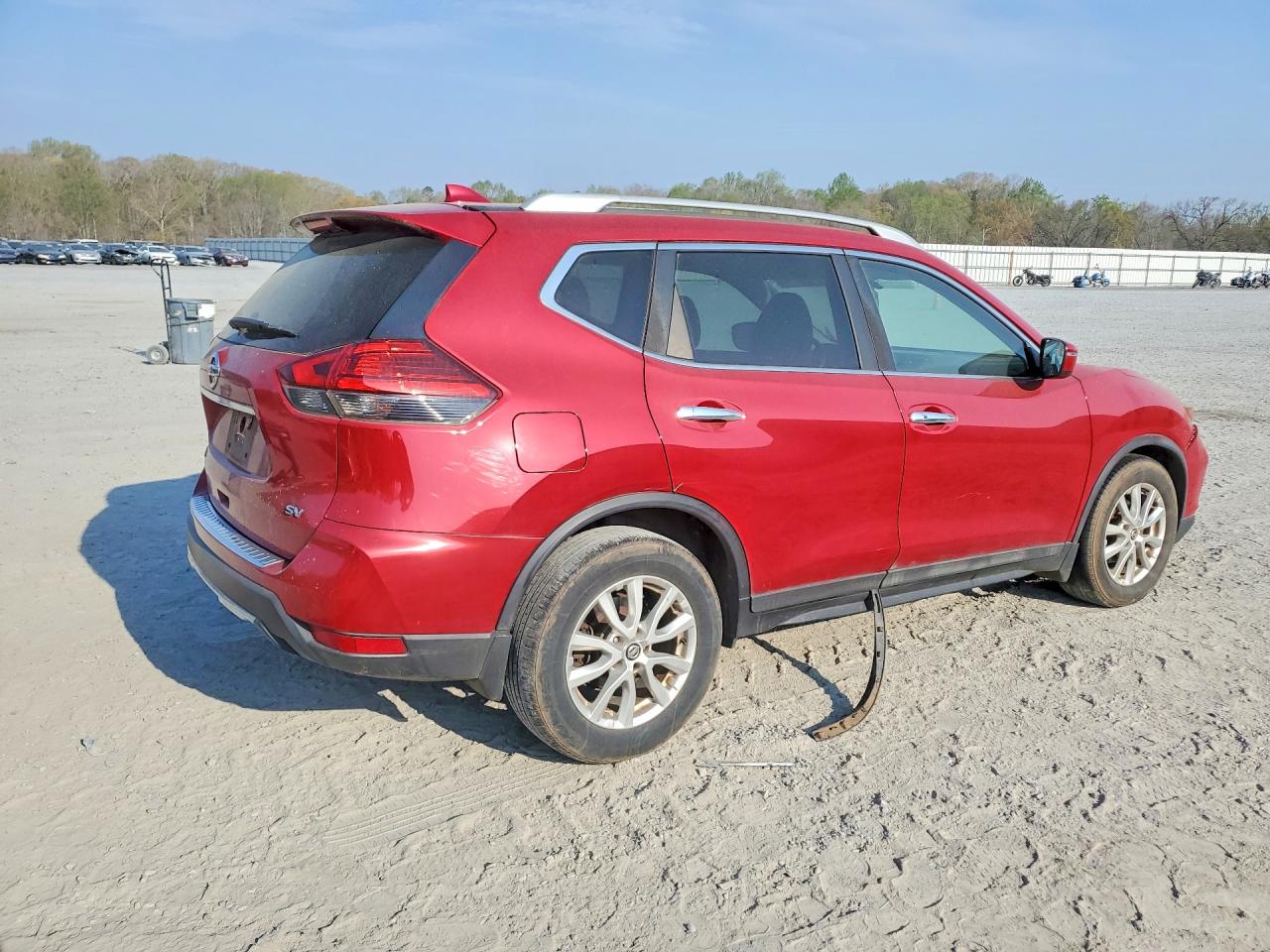 2017 NISSAN ROGUE SV photo 3