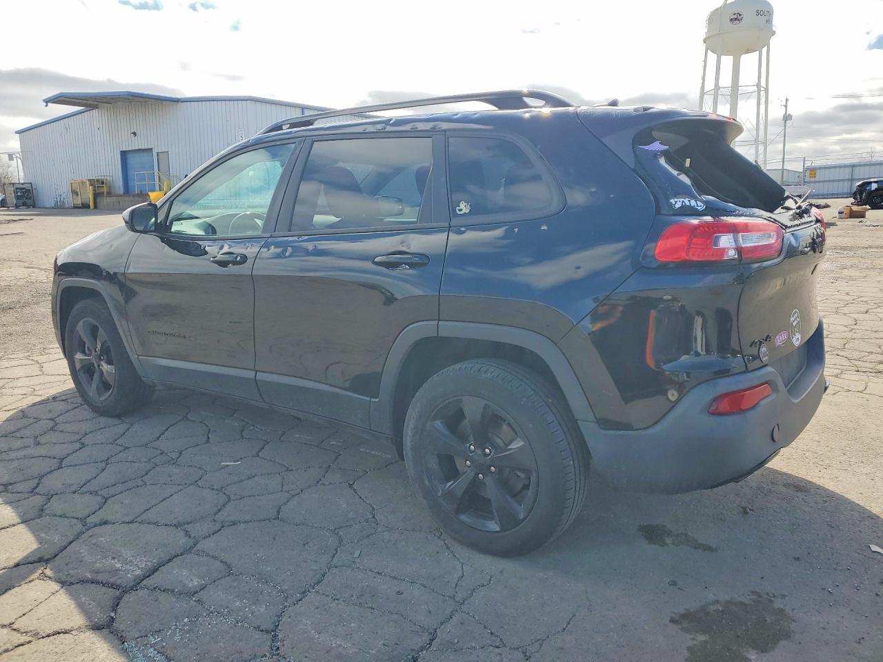 2018 JEEP CHEROKEE LATITUDE photo 4