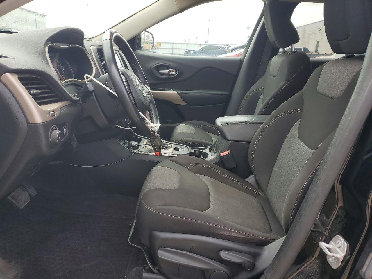 2018 JEEP CHEROKEE LATITUDE photo 19