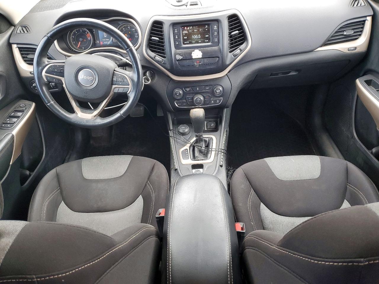 2018 JEEP CHEROKEE LATITUDE photo 22
