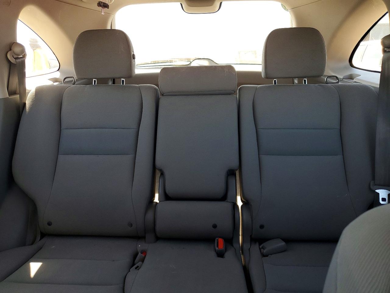 2011 HONDA CR-V LX photo 28
