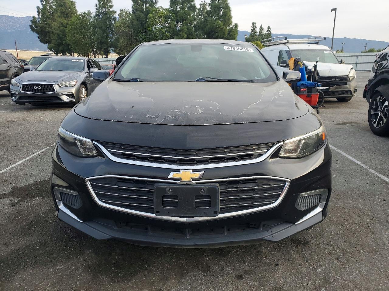2018 CHEVROLET MALIBU LT photo 9