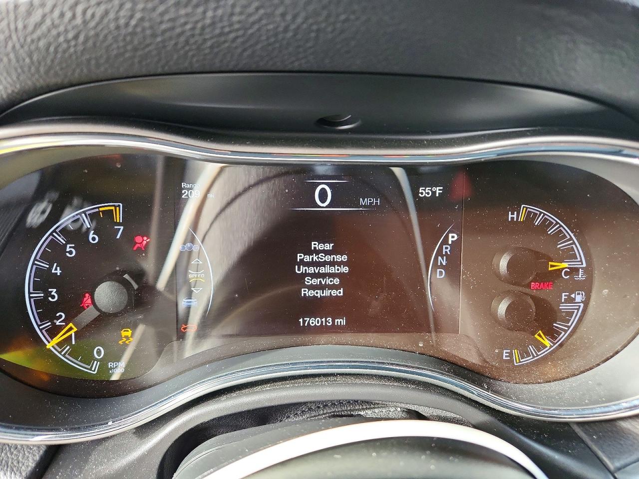 2019 JEEP GRAND CHEROKEE LAREDO photo 9