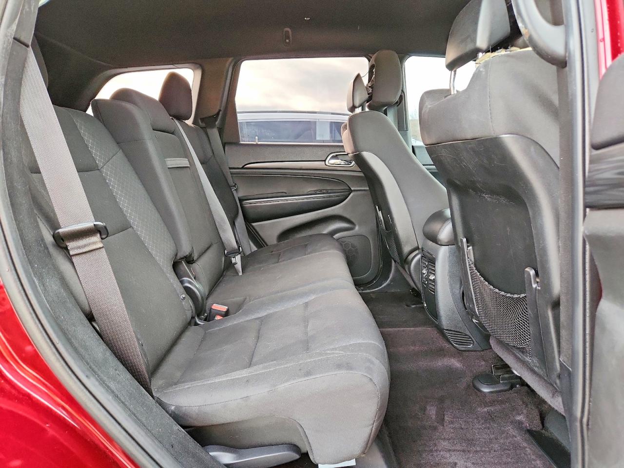 2019 JEEP GRAND CHEROKEE LAREDO photo 11