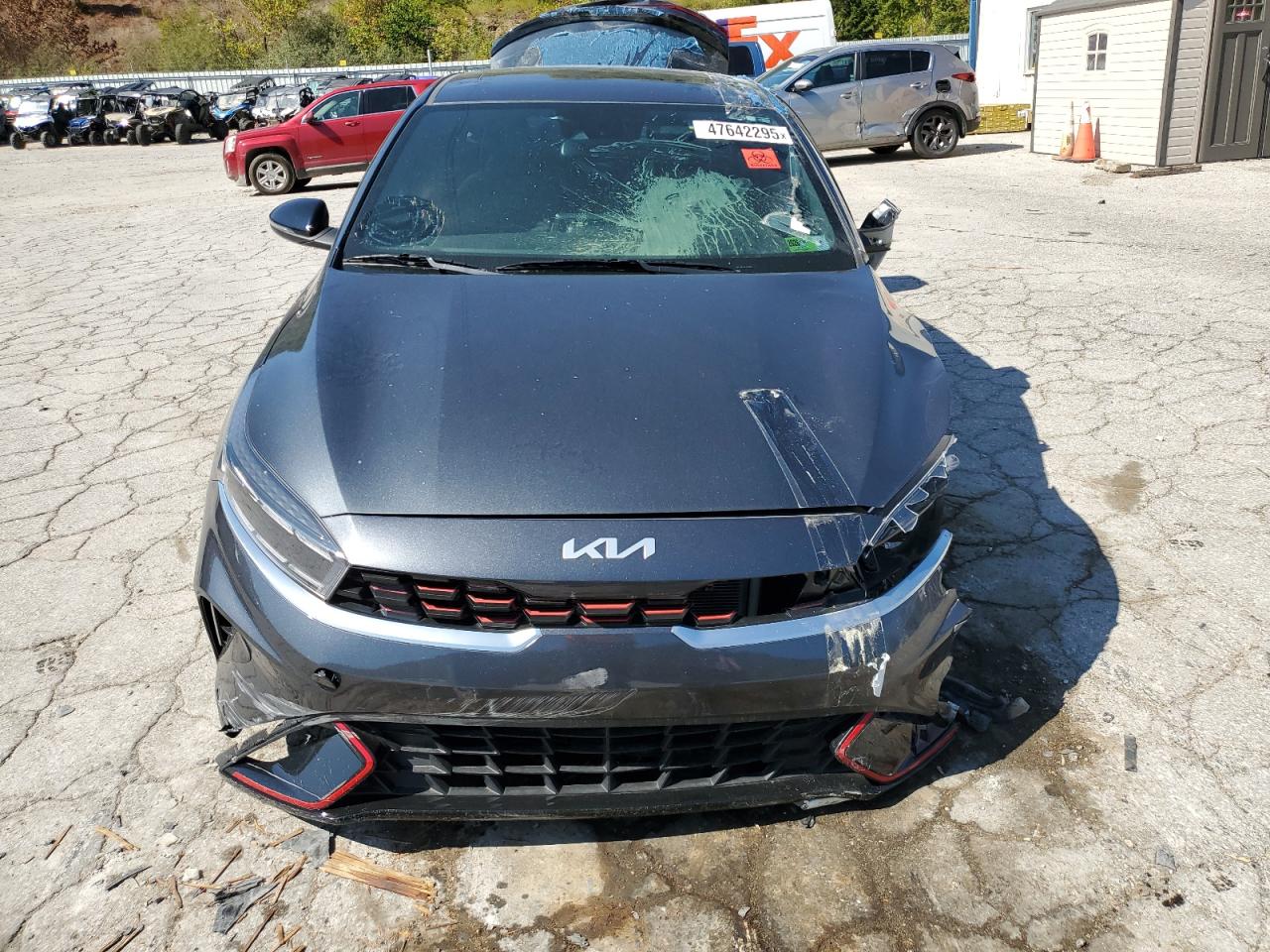2024 KIA FORTE GT photo 9