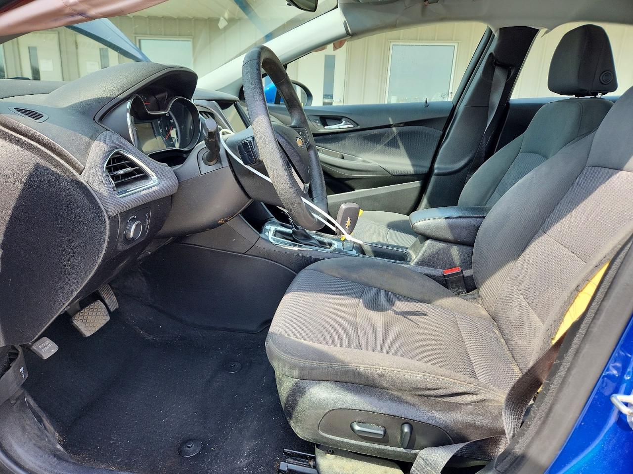 2019 CHEVROLET CRUZE LT photo 19