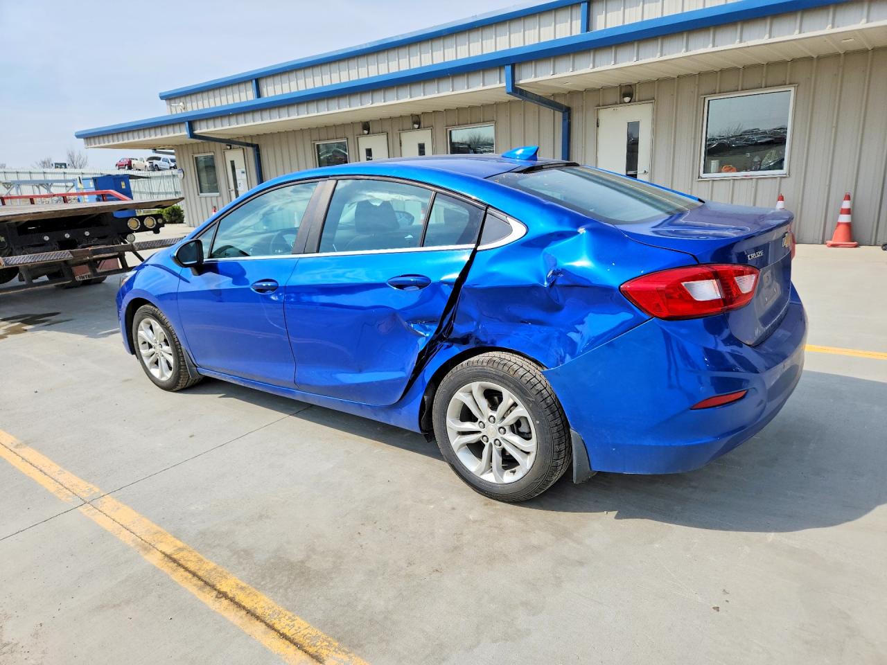 2019 CHEVROLET CRUZE LT photo 4