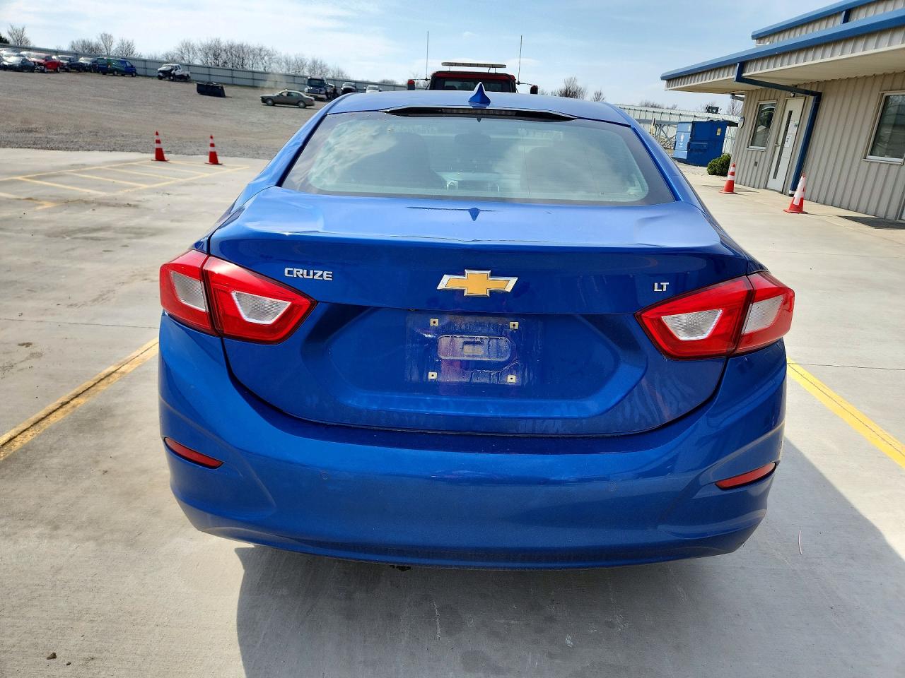 2019 CHEVROLET CRUZE LT photo 16