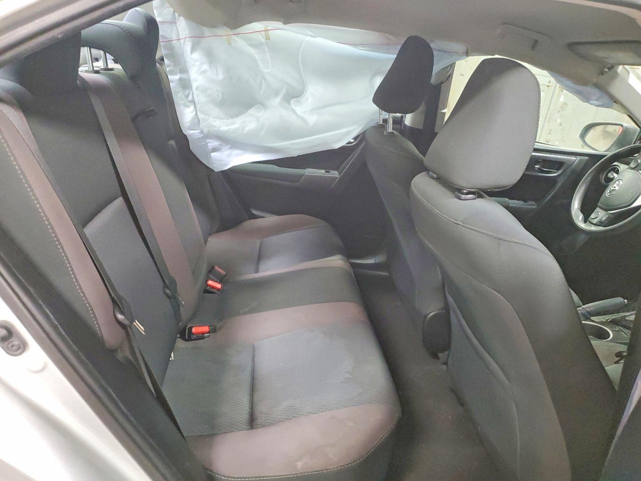 2018 TOYOTA COROLLA LE photo 19