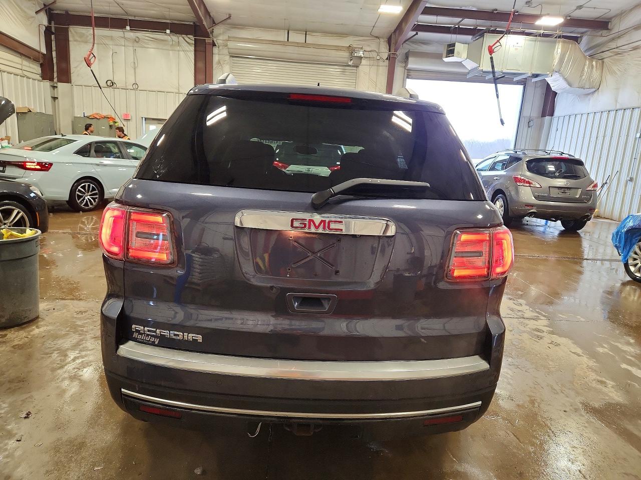 2014 GMC ACADIA SLE photo 6