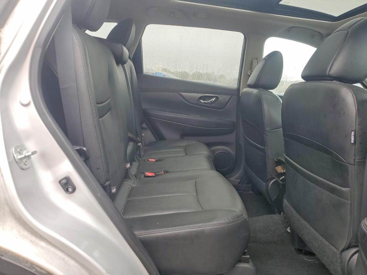 2016 NISSAN ROGUE SL photo 31