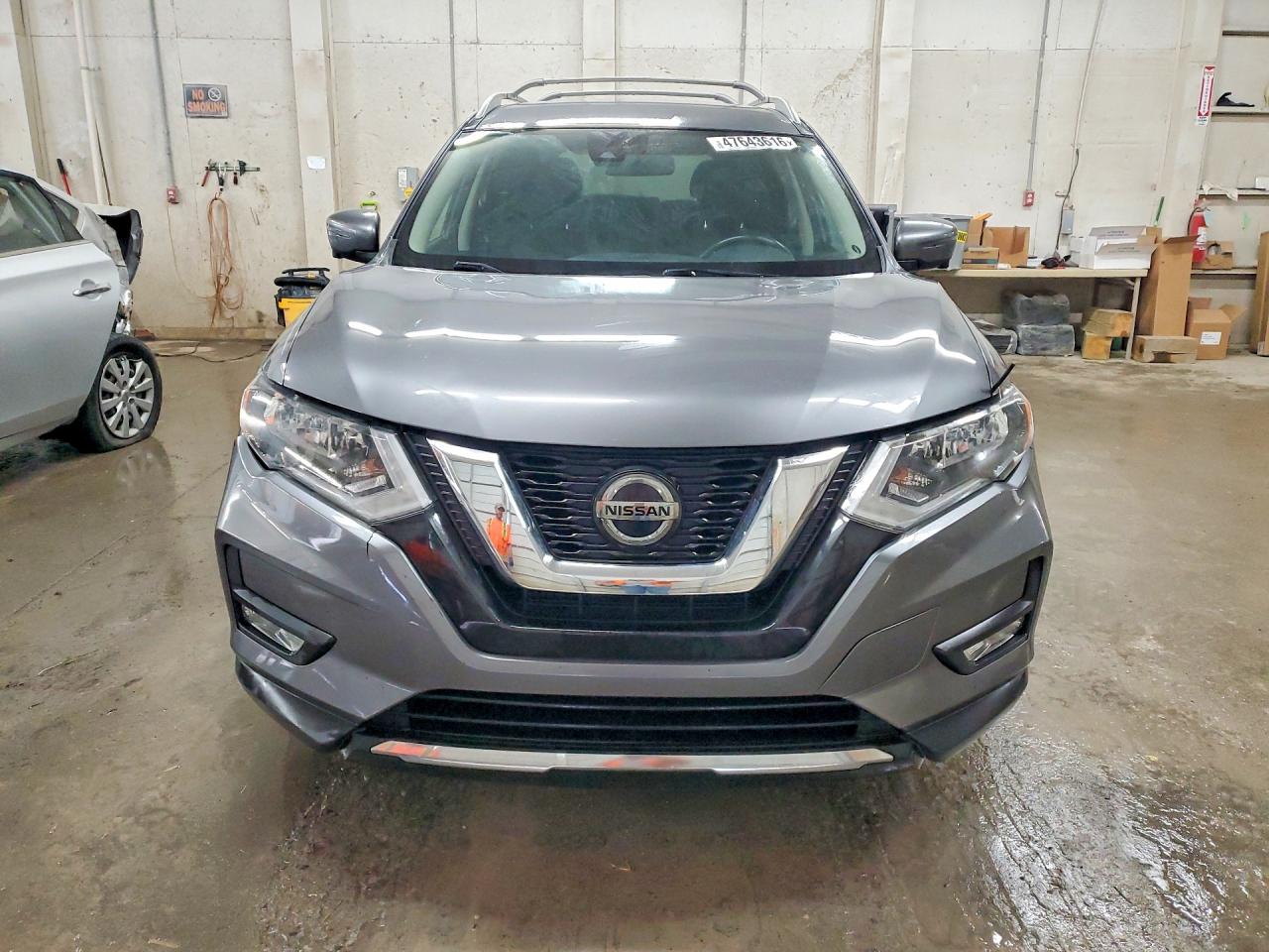 2019 NISSAN ROGUE SV photo 5