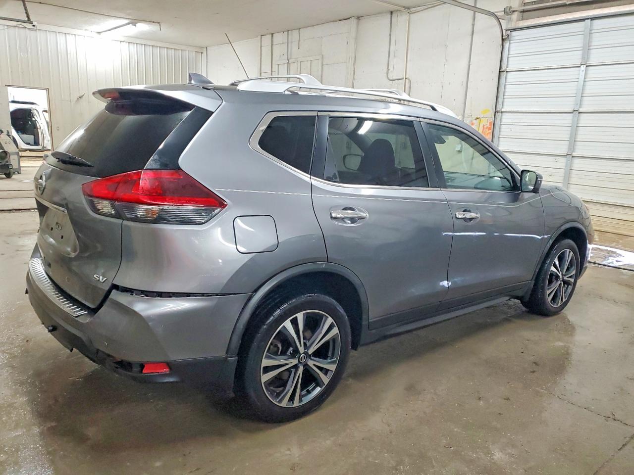 2019 NISSAN ROGUE SV photo 3