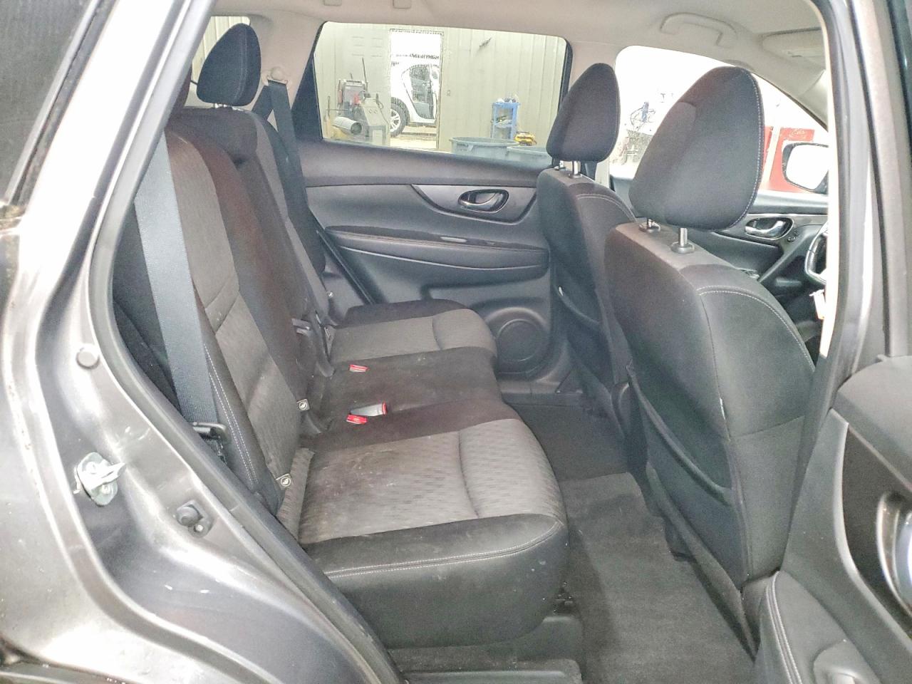 2019 NISSAN ROGUE SV photo 11
