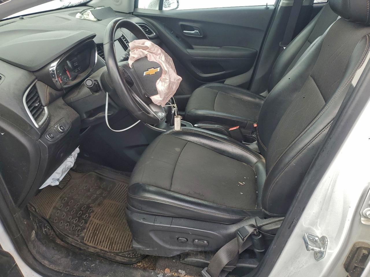 2020 CHEVROLET TRAX 1LT photo 13