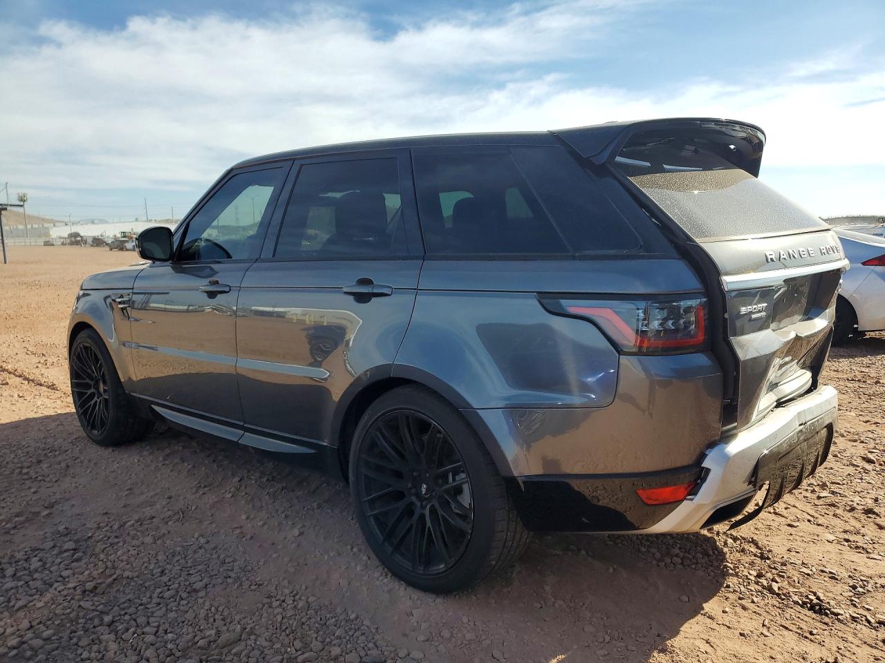 2019 LAND ROVER RANGE ROVER SPORT HSE photo 2