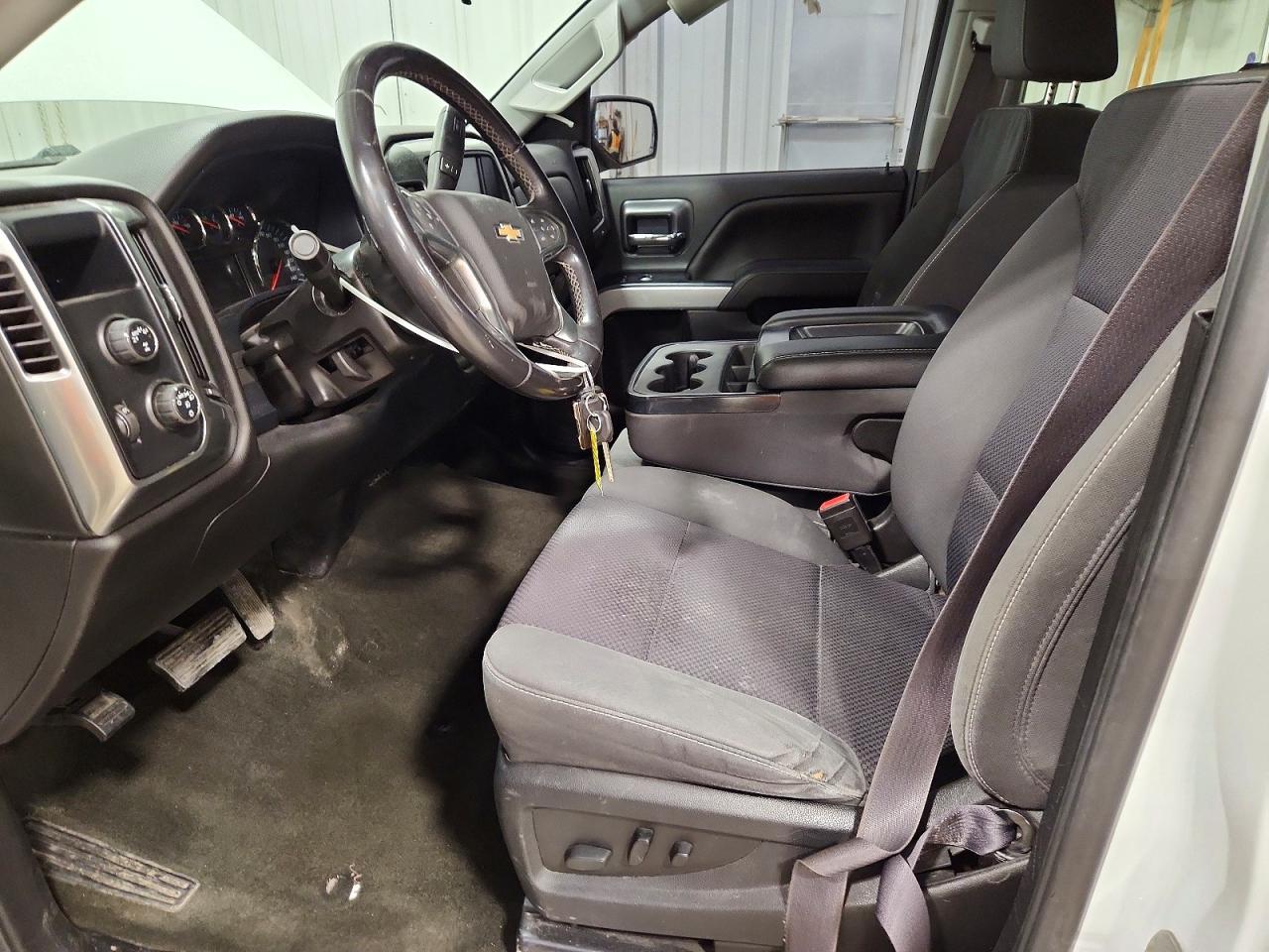 2017 CHEVROLET SILVERADO K1500 LT photo 19