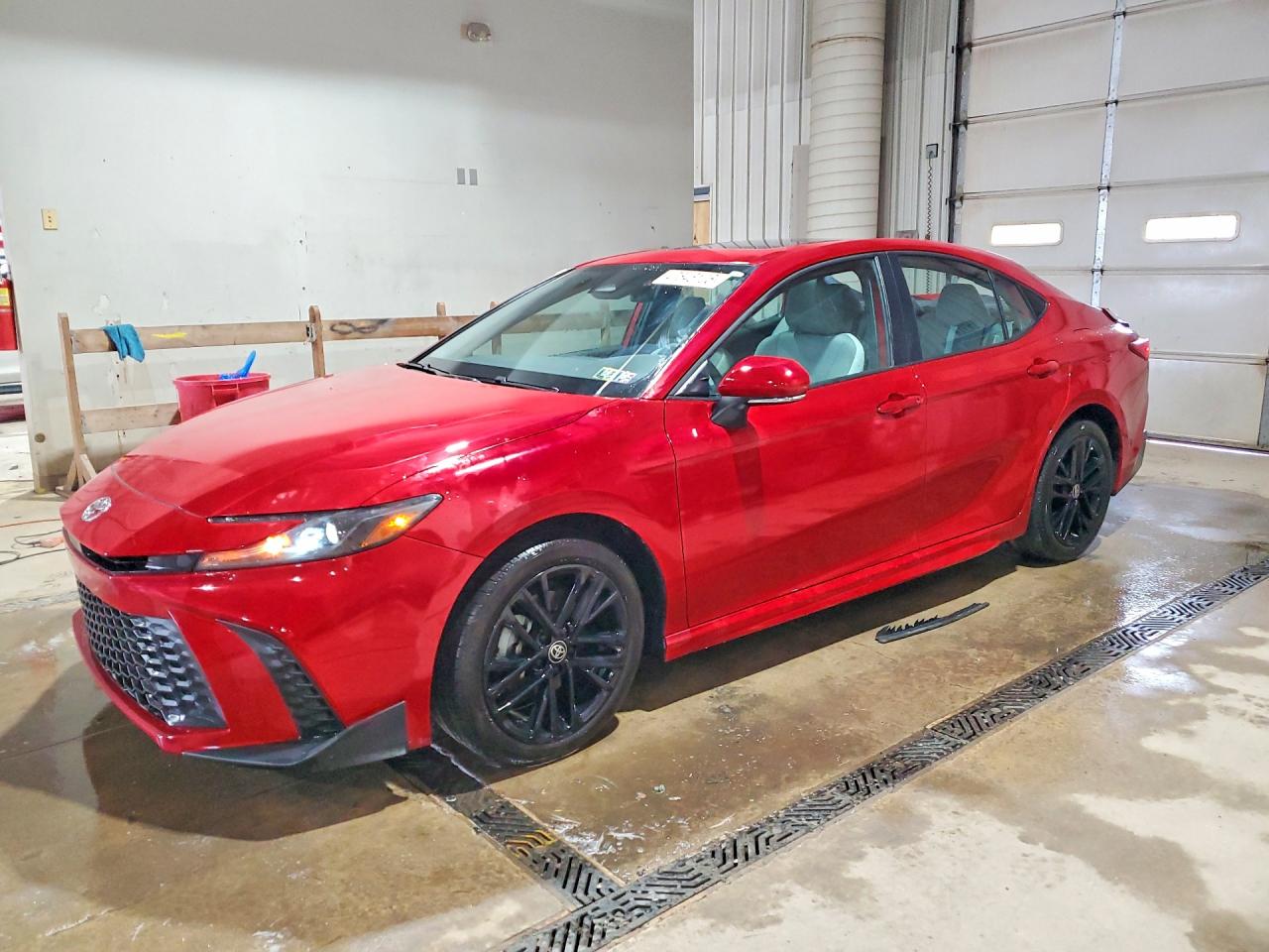 2025 TOYOTA CAMRY