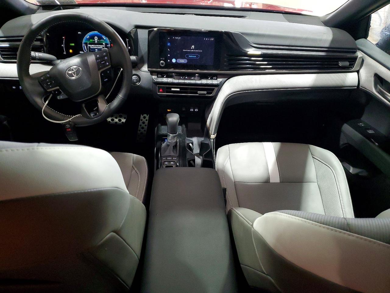 2025 TOYOTA CAMRY SE photo 8