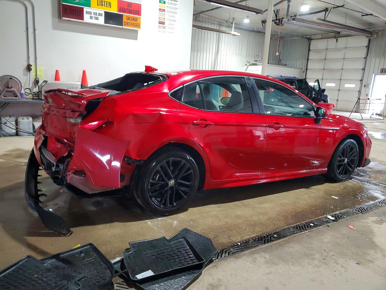 2025 TOYOTA CAMRY SE photo 3