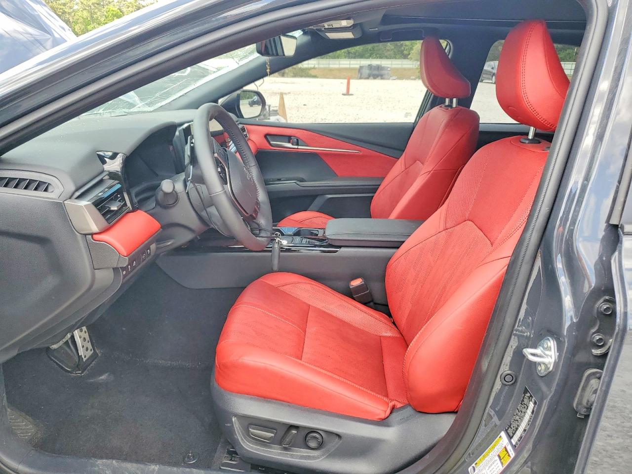 2025 TOYOTA CAMRY XSE photo 19