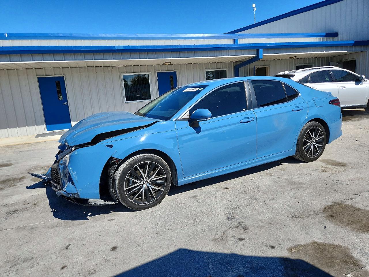 2024 TOYOTA CAMRY