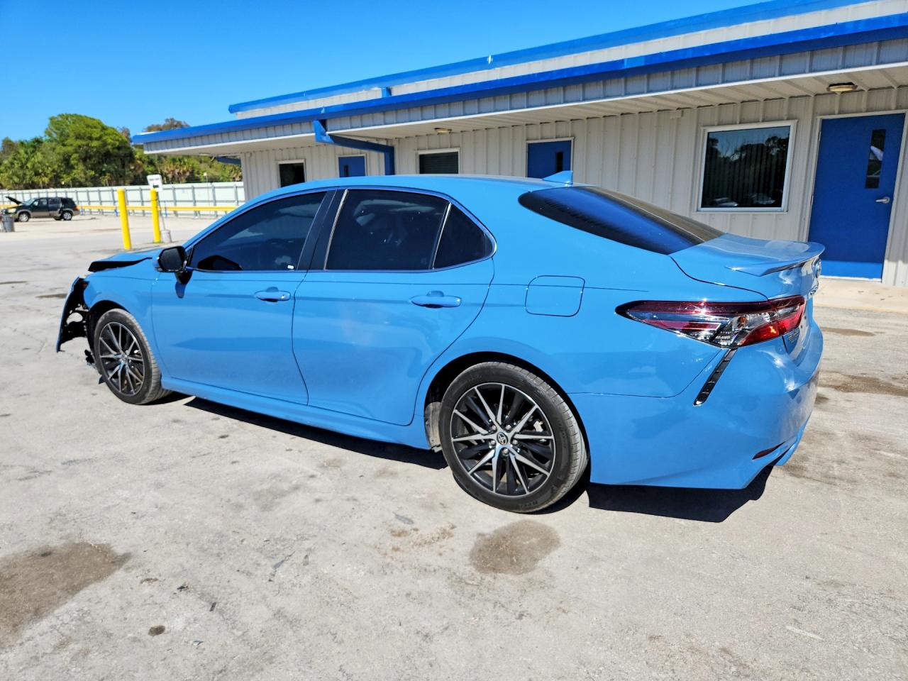 2024 TOYOTA CAMRY SE photo 4