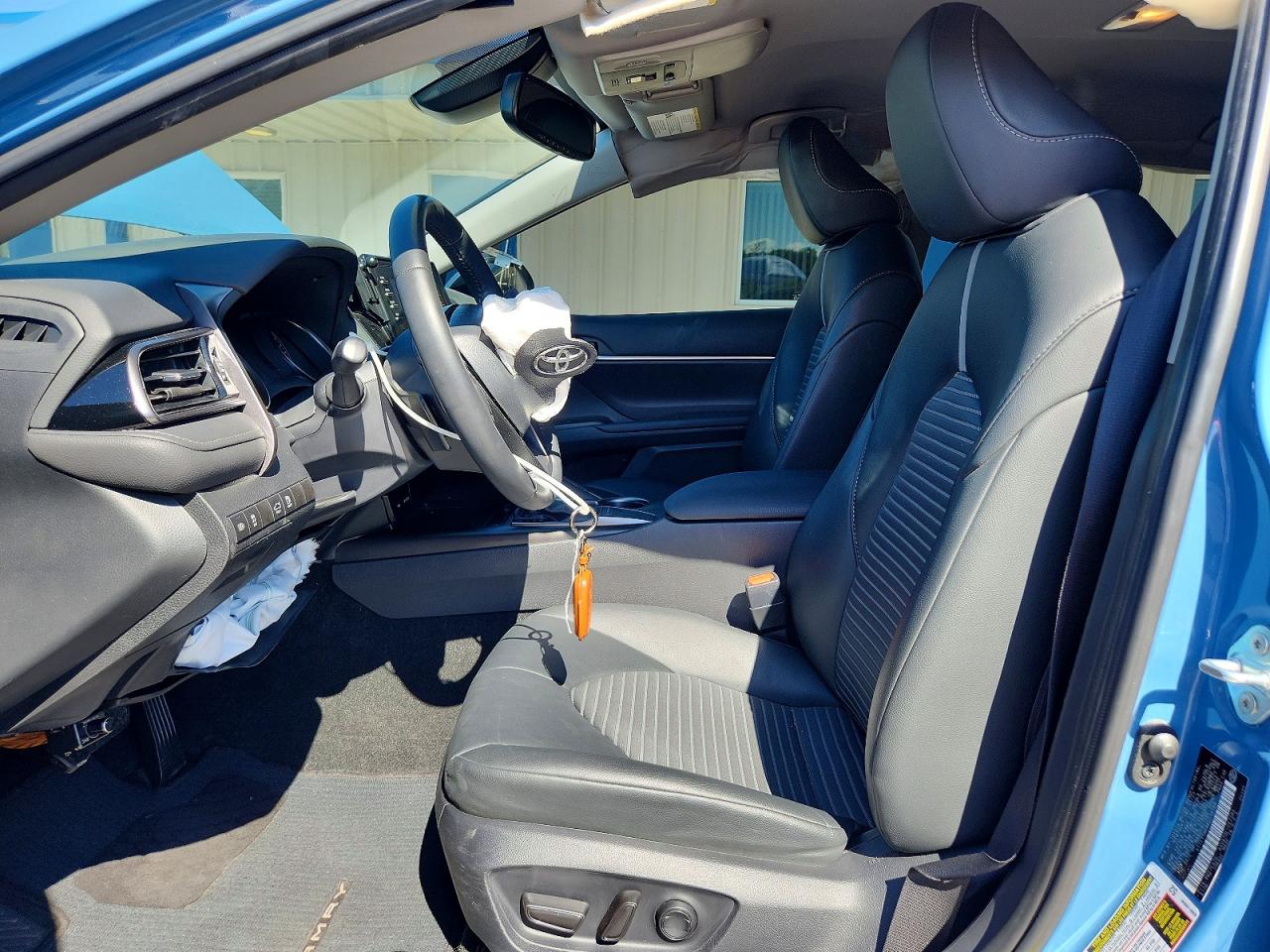2024 TOYOTA CAMRY SE photo 19
