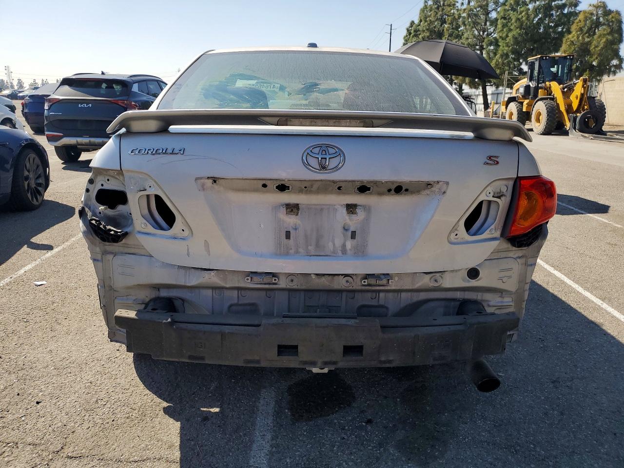 2010 TOYOTA COROLLA S photo 6