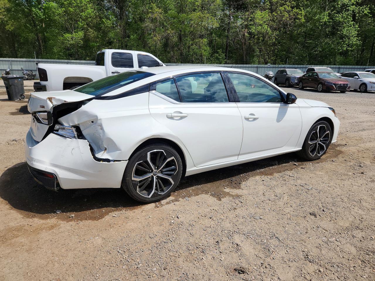 2024 NISSAN ALTIMA 2.5 SR photo 7