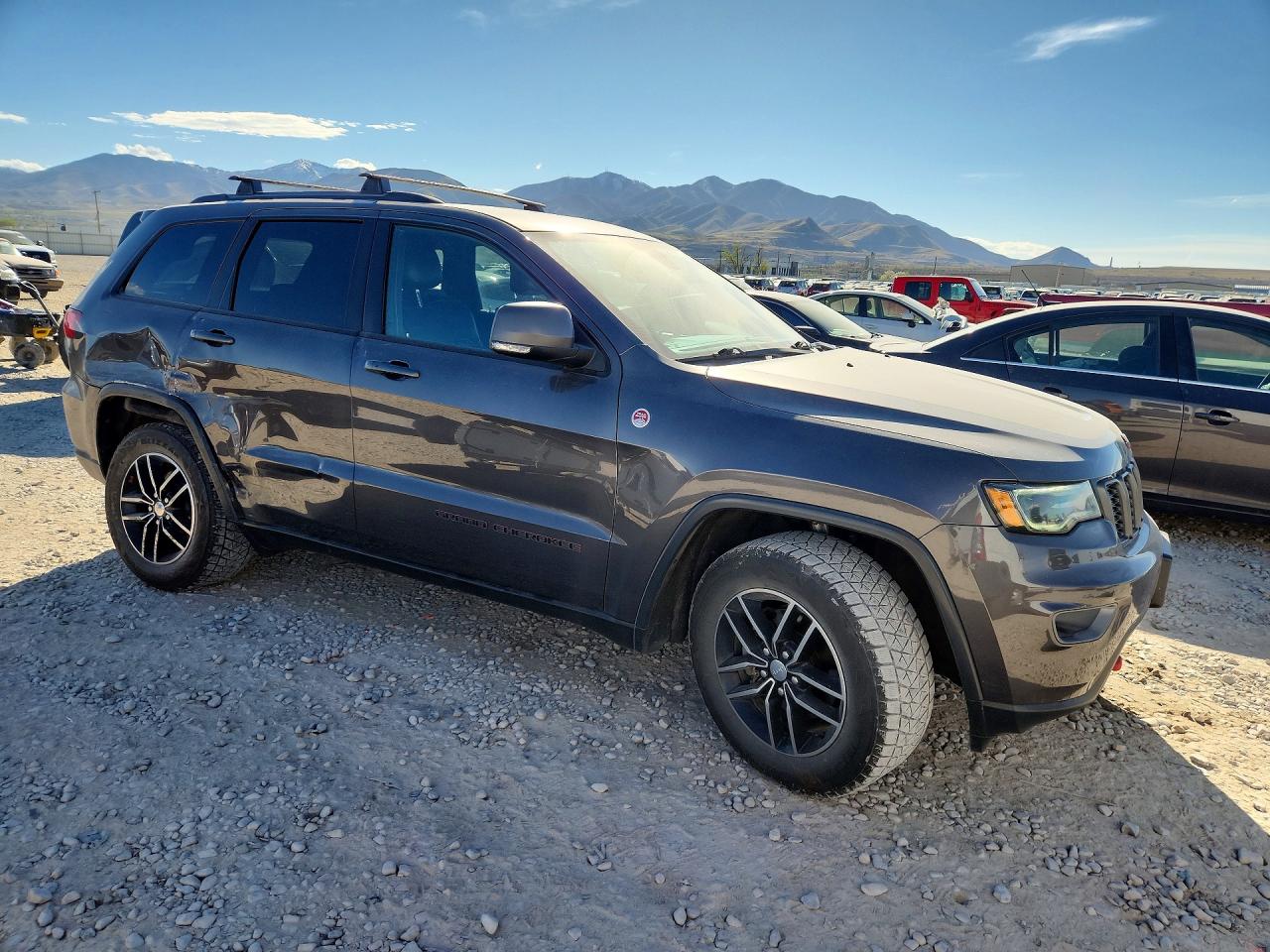 2018 JEEP GRAND CHEROKEE TRAILHAWK photo 4