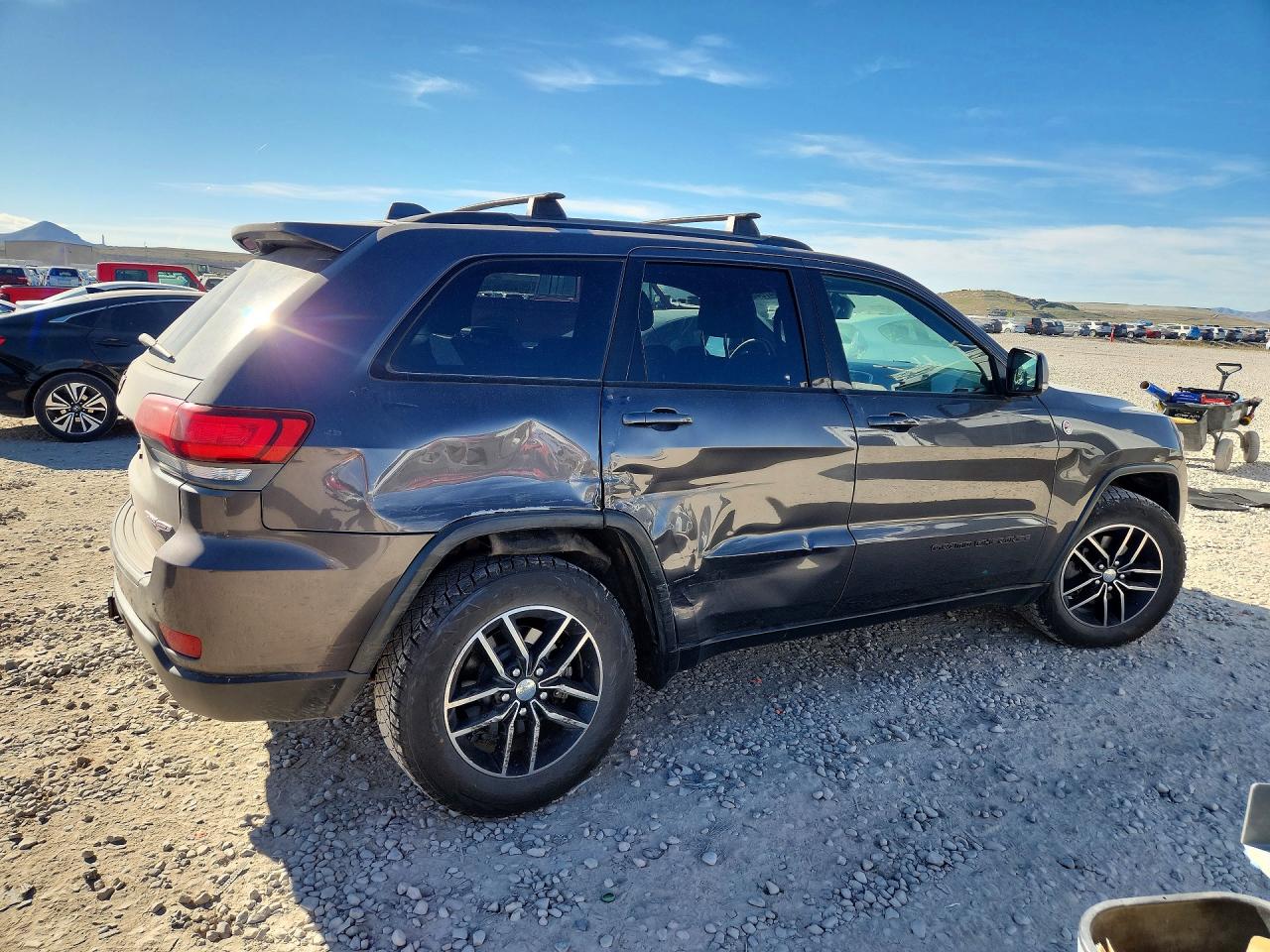 2018 JEEP GRAND CHEROKEE TRAILHAWK photo 3