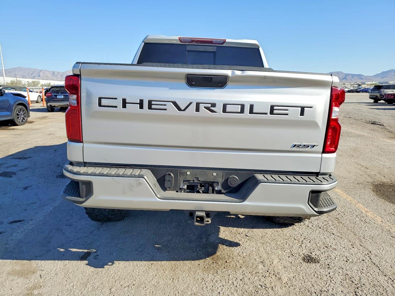 2020 CHEVROLET SILVERADO C1500 RST photo 11