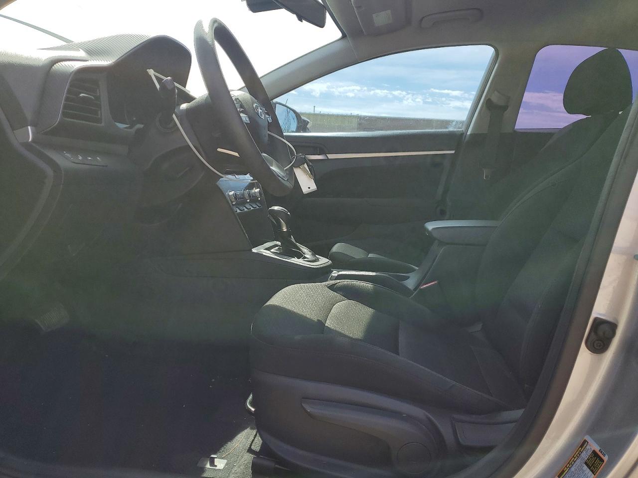 2020 HYUNDAI ELANTRA SEL photo 7