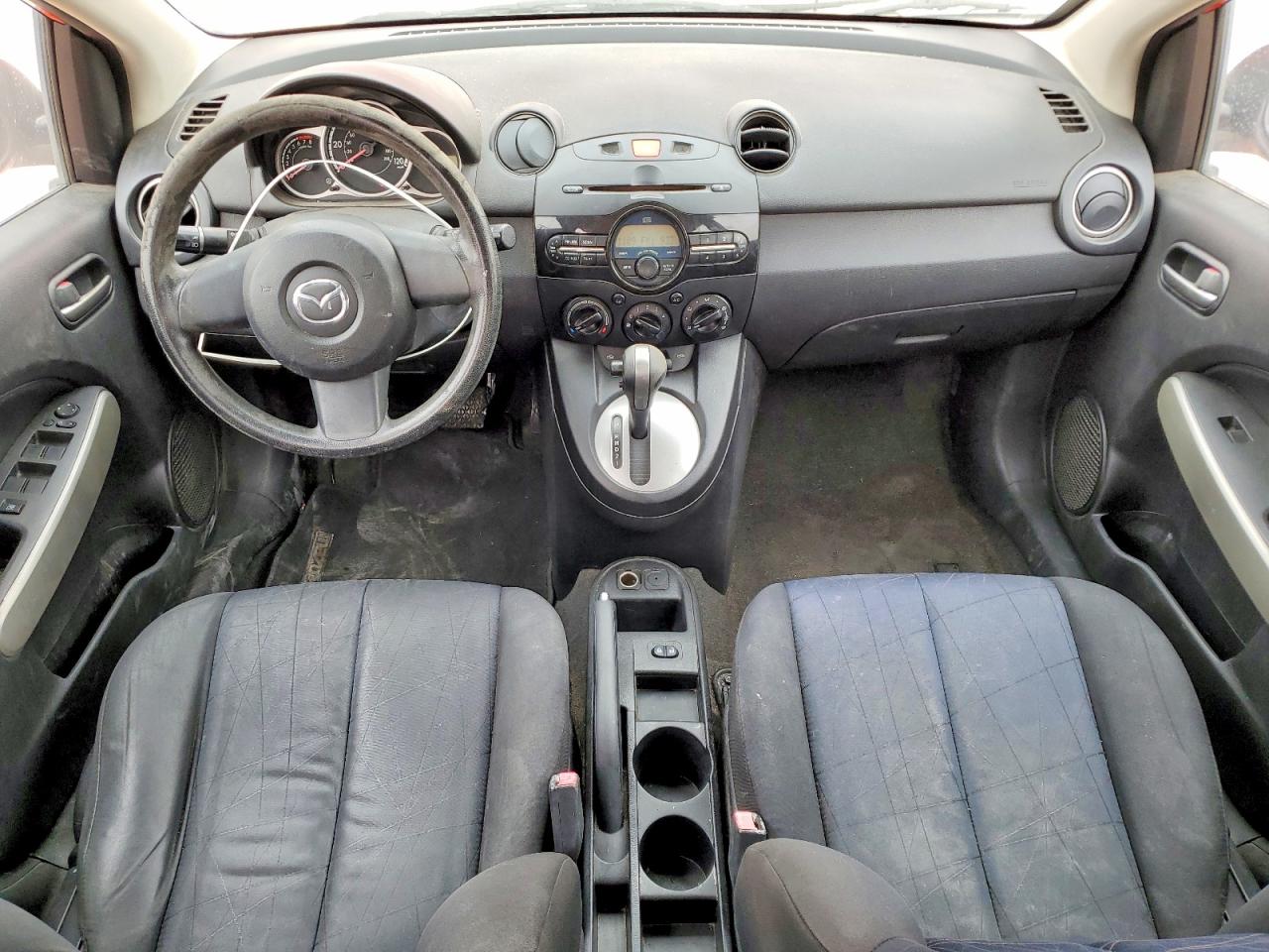 2011 MAZDA MAZDA2 photo 15