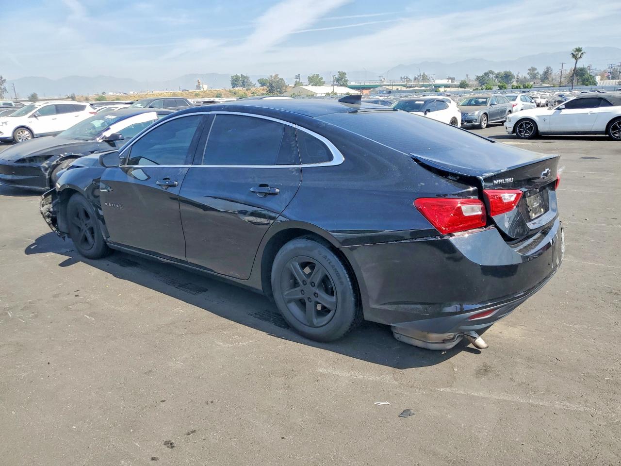 2022 CHEVROLET MALIBU LS photo 3