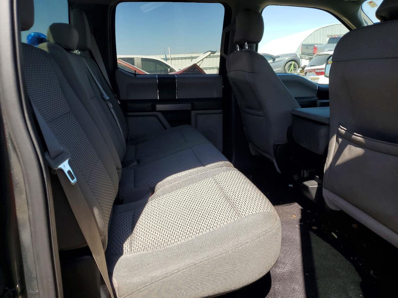 2015 FORD F150 SUPERCREW photo 28