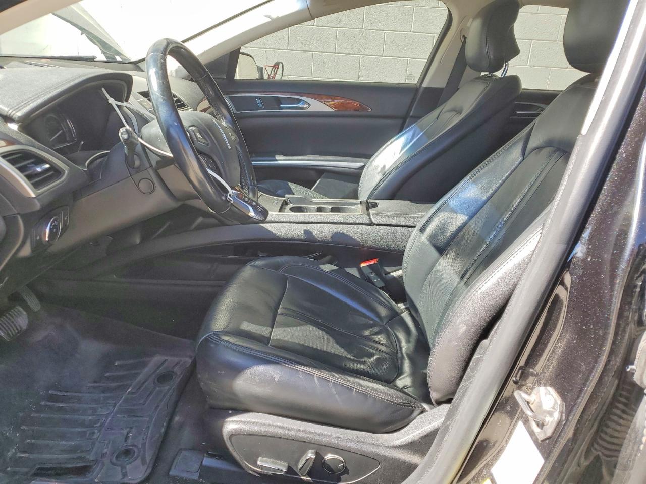 2015 LINCOLN MKZ HYBRID photo 13